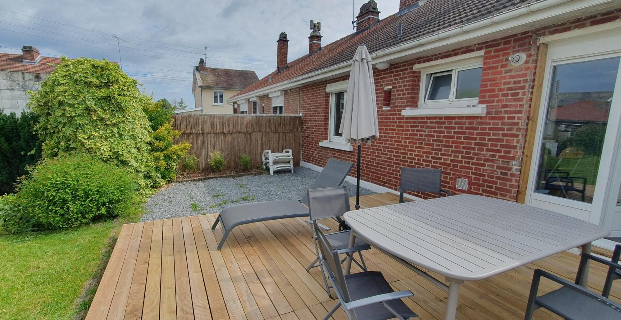 Maison Confortable, Terrasse Et Jardin A Amiens Kültér fotó